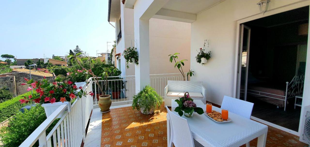 Hotel La Casa Di Andreina Mondello Exterior foto